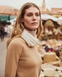 Women's Evie Classic Round Neck Cashmere Jumper Sahara Brown -Cozy Fashion Shop 2311 AS NPEAL 64 4063