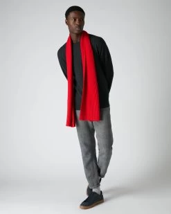 Men's Oxford Round Neck Cashmere Jumper Dark Charcoal Grey 10 Men's Oxford Round Neck Cashmere Jumper Dark Charcoal Grey -Cozy Fashion Shop AW21 NPG000132R DKC 3