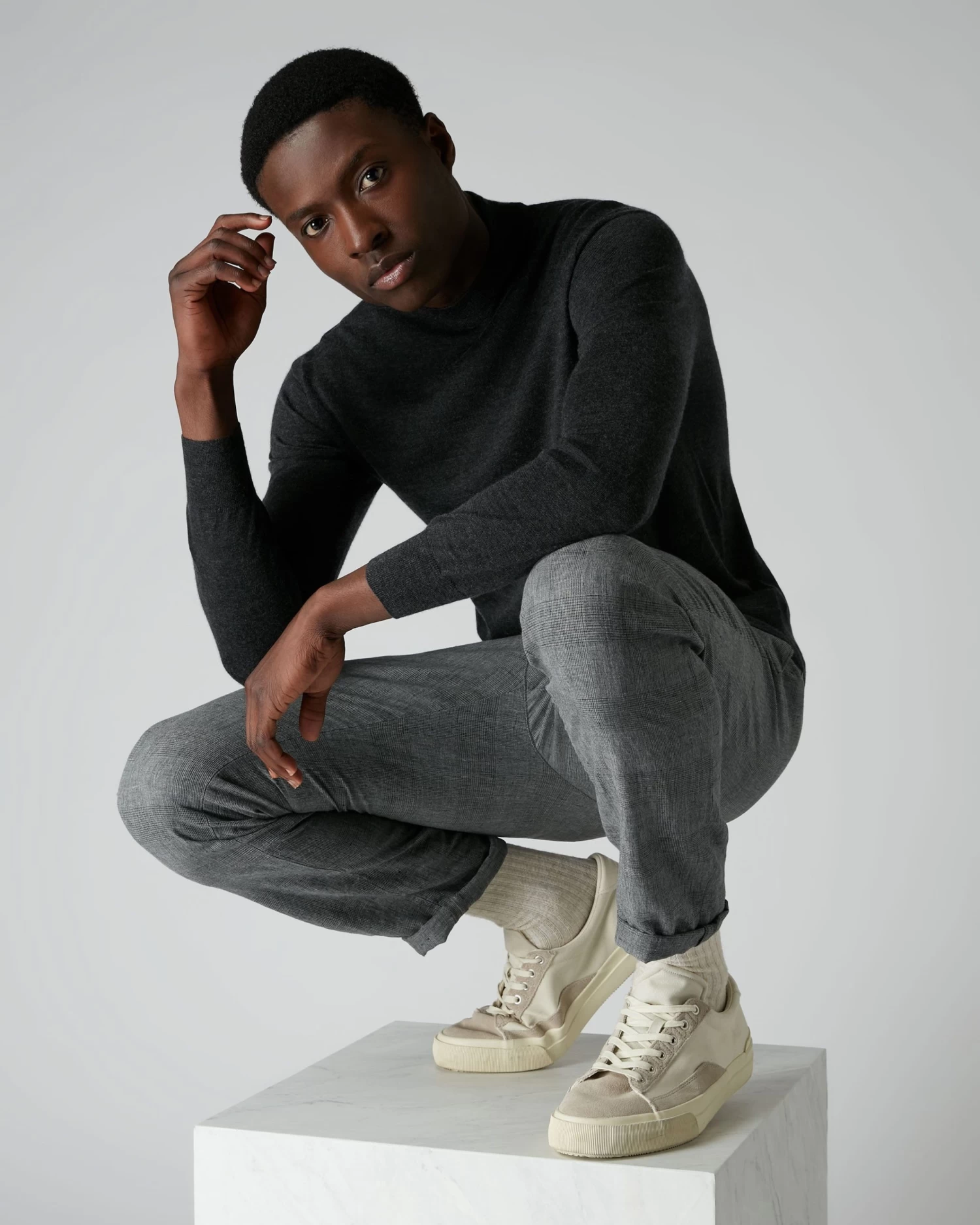 007 Fine Gauge Cashmere Mock Turtle Neck Jumper Dark Charcoal Grey 6 007 Fine Gauge Cashmere Mock Turtle Neck Jumper Dark Charcoal Grey - Image 4