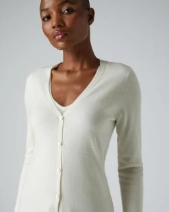 Women's Mia Superfine Cashmere V Neck Cardigan New Ivory White 11 Women's Mia Superfine Cashmere V Neck Cardigan New Ivory White -Cozy Fashion Shop AW21 NPW000807 NIV 5