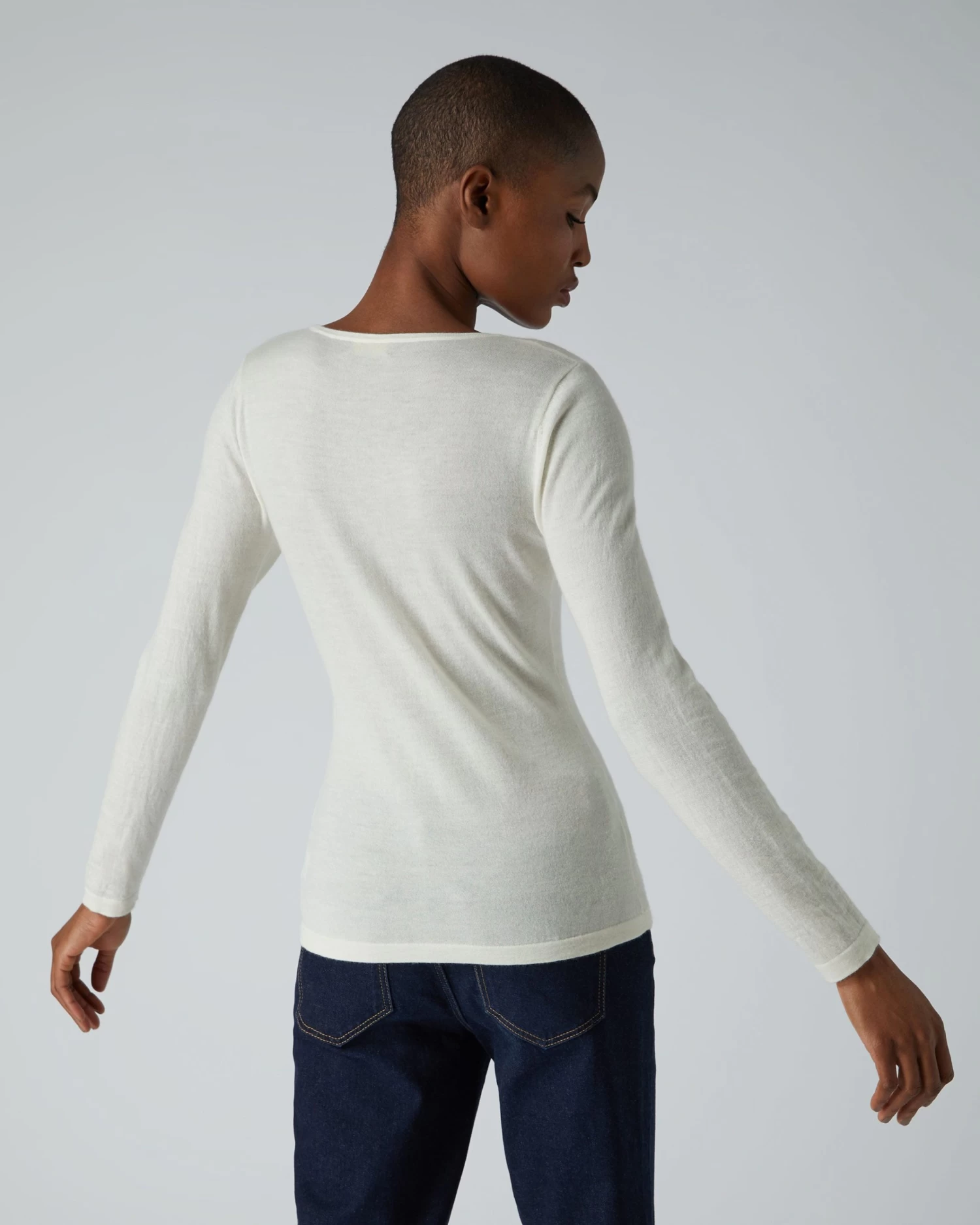 Women's Imogen Superfine Cashmere V Neck Jumper New Ivory White 6 Women's Imogen Superfine Cashmere V Neck Jumper New Ivory White - Image 4
