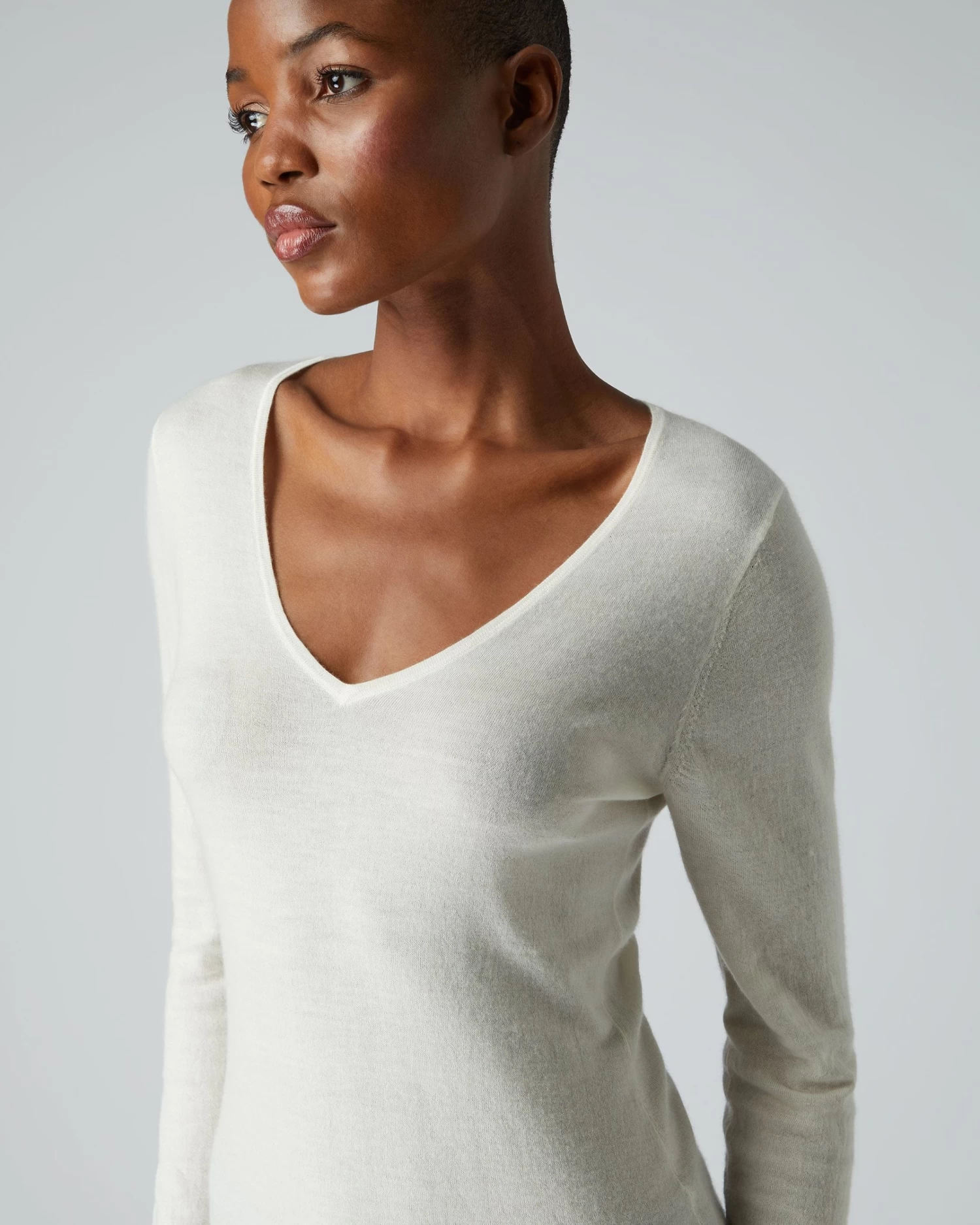 Women's Imogen Superfine Cashmere V Neck Jumper New Ivory White 7 Women's Imogen Superfine Cashmere V Neck Jumper New Ivory White - Image 5