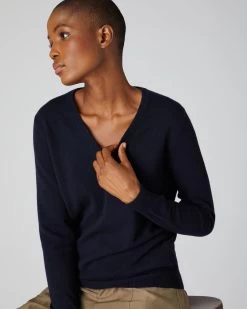 Women's Phoebe V Neck Cashmere Jumper Navy Blue -Cozy Fashion Shop AW21 NPW001800B NVY 5