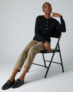 Women's Olivia Round Neck Cashmere Cardigan Black -Cozy Fashion Shop AW21 NPW001802B B50 3