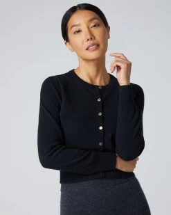 Women's Ivy Cropped Cashmere Cardigan Black -Cozy Fashion Shop AW21 NPW001830B BLK 1