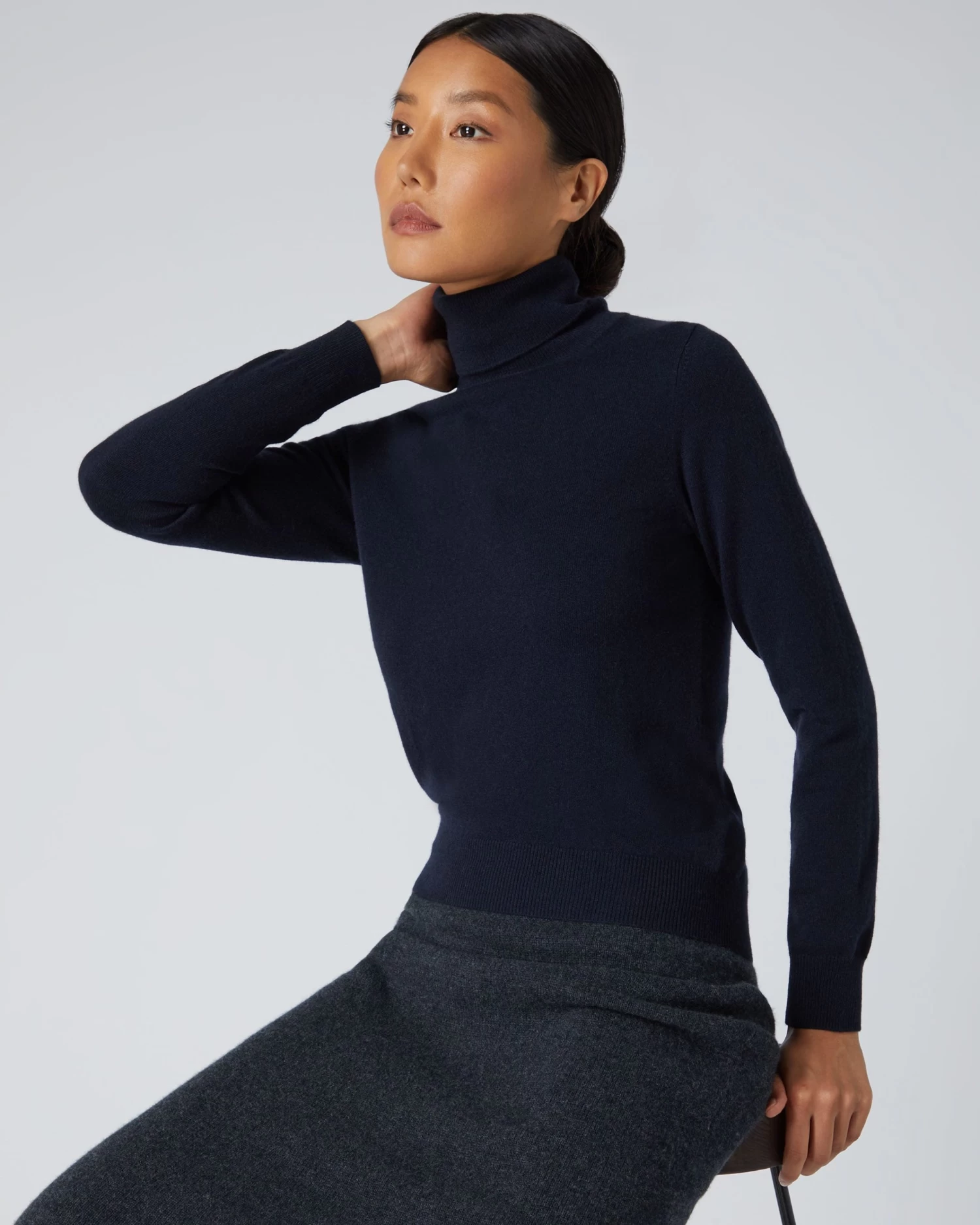 Women's Luna Roll Neck Cashmere Jumper Navy Blue 3 Women's Luna Roll Neck Cashmere Jumper Navy Blue