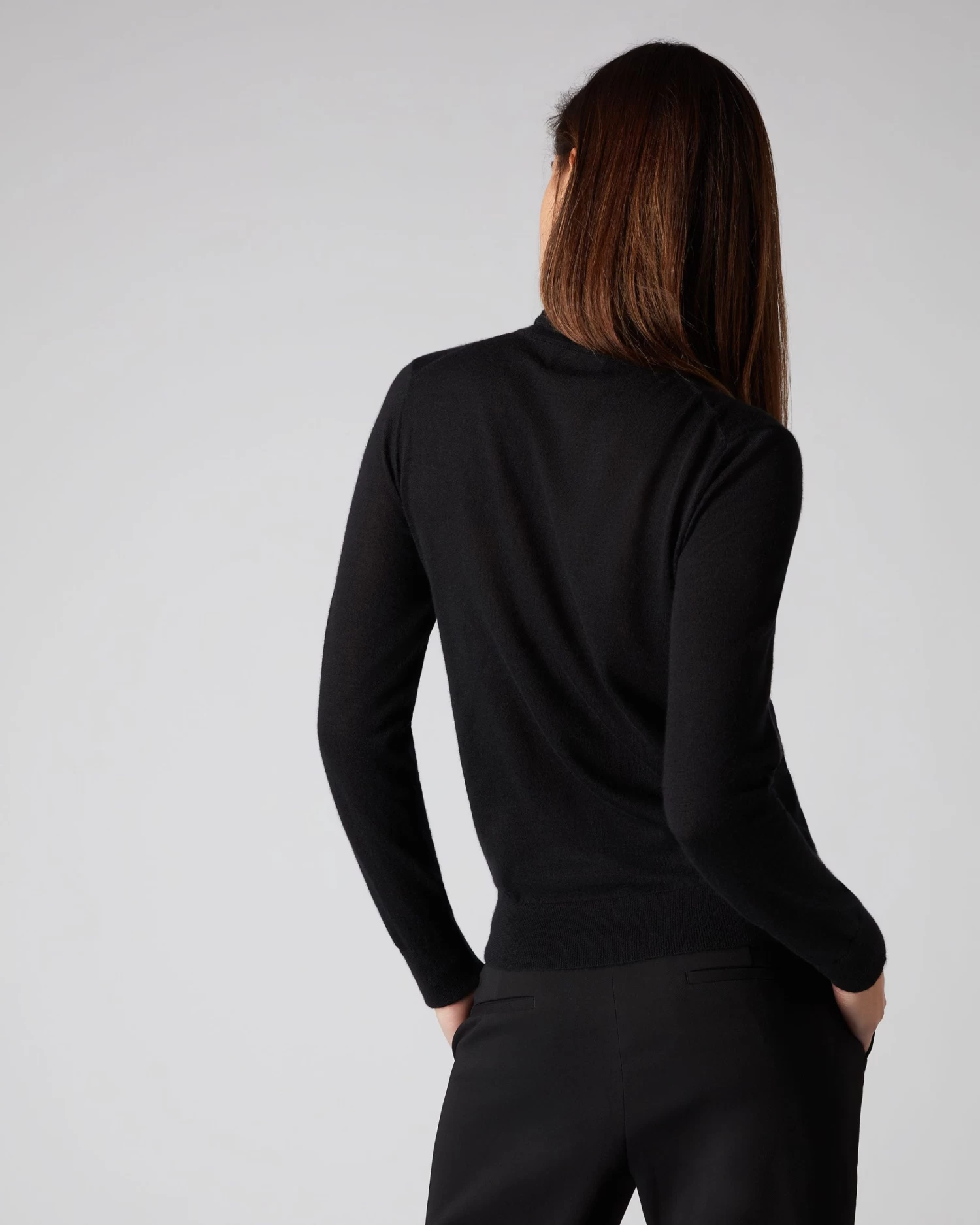 Women's Margot Superfine Cashmere Roll Neck Jumper Black 6 Women's Margot Superfine Cashmere Roll Neck Jumper Black - Image 4