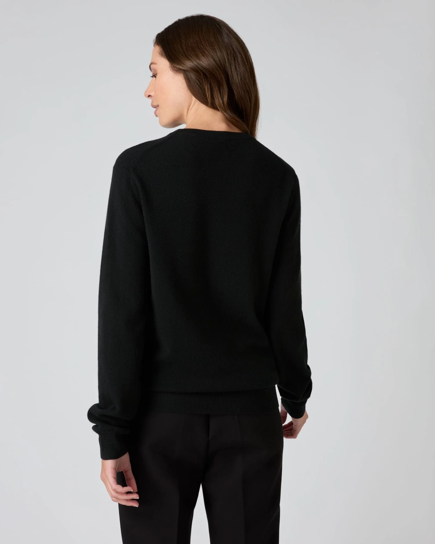 Women's Oxford Round Neck Cashmere Jumper Black 5 Women's Oxford Round Neck Cashmere Jumper Black - Image 3