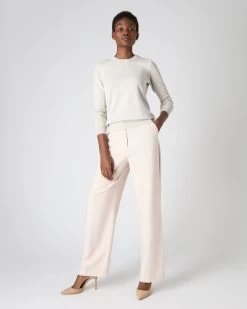 Women's Evie Classic Round Neck Cashmere Jumper Pebble Grey -Cozy Fashion Shop AW23 NPW000928B PBG 3