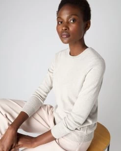 Women's Evie Classic Round Neck Cashmere Jumper Pebble Grey