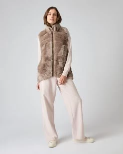 Women's Nova Fur Gilet Taupe Brown -Cozy Fashion Shop AW23 NPW001576 TAU 3