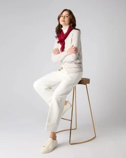 Women's Olivia Round Neck Cashmere Cardigan Pebble Grey 9 Women's Olivia Round Neck Cashmere Cardigan Pebble Grey -Cozy Fashion Shop AW23 NPW001802B PBG 3