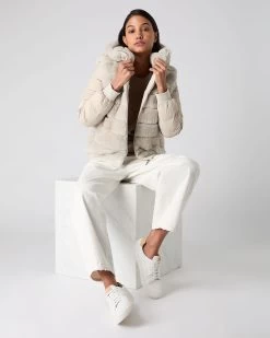 Women's Eva Detachable Fur Jacket Snow Grey 11 Women's Eva Detachable Fur Jacket Snow Grey -Cozy Fashion Shop AW23 NPW002244 S29 3 e0847426 a2bd 4bf2 bcec cd656b954a99