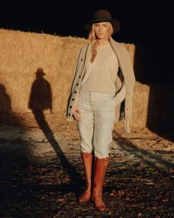 The Jockey Club Women's Round Neck Cashmere Jumper Ecru White -Cozy Fashion Shop NPeal SS24 10 329 R