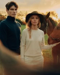 The Jockey Club Women's Round Neck Cashmere Jumper Ecru White -Cozy Fashion Shop NPeal SS24 10 618 R