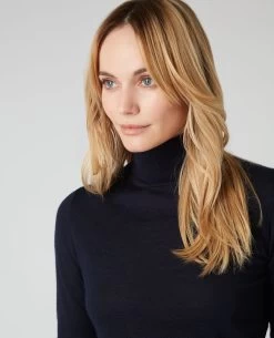 Women's Margot Superfine Cashmere Roll Neck Jumper Navy Blue -Cozy Fashion Shop SS23 NPW000866R NVY 5
