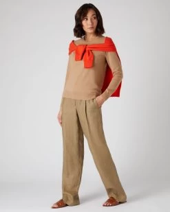 Women's Evie Classic Round Neck Cashmere Jumper Sahara Brown -Cozy Fashion Shop SS23 NPW000928B S55 3