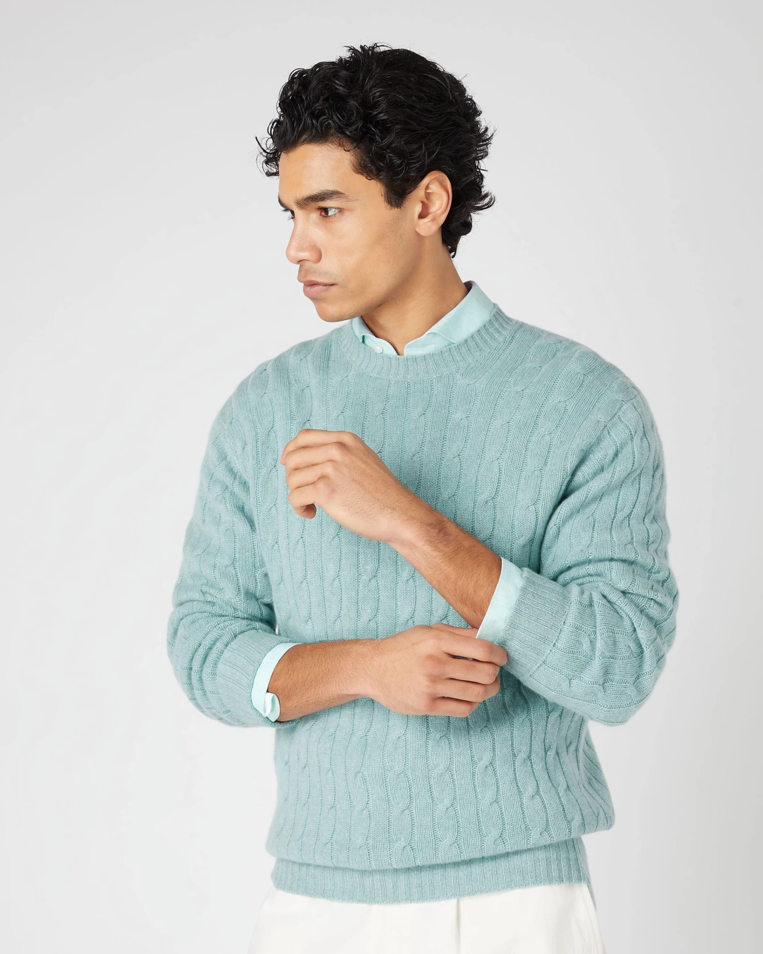Men's Thames Cable Round Neck Cashmere Jumper Oasis Green 3 Men's Thames Cable Round Neck Cashmere Jumper Oasis Green