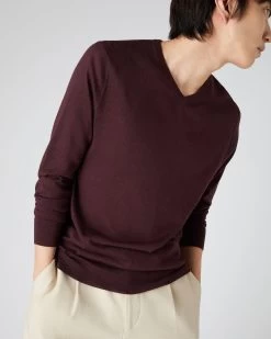 Men's Conduit Fine Gauge Cashmere V Neck Jumper Clove Brown -Cozy Fashion Shop SS24 NPG000130R CLO 5