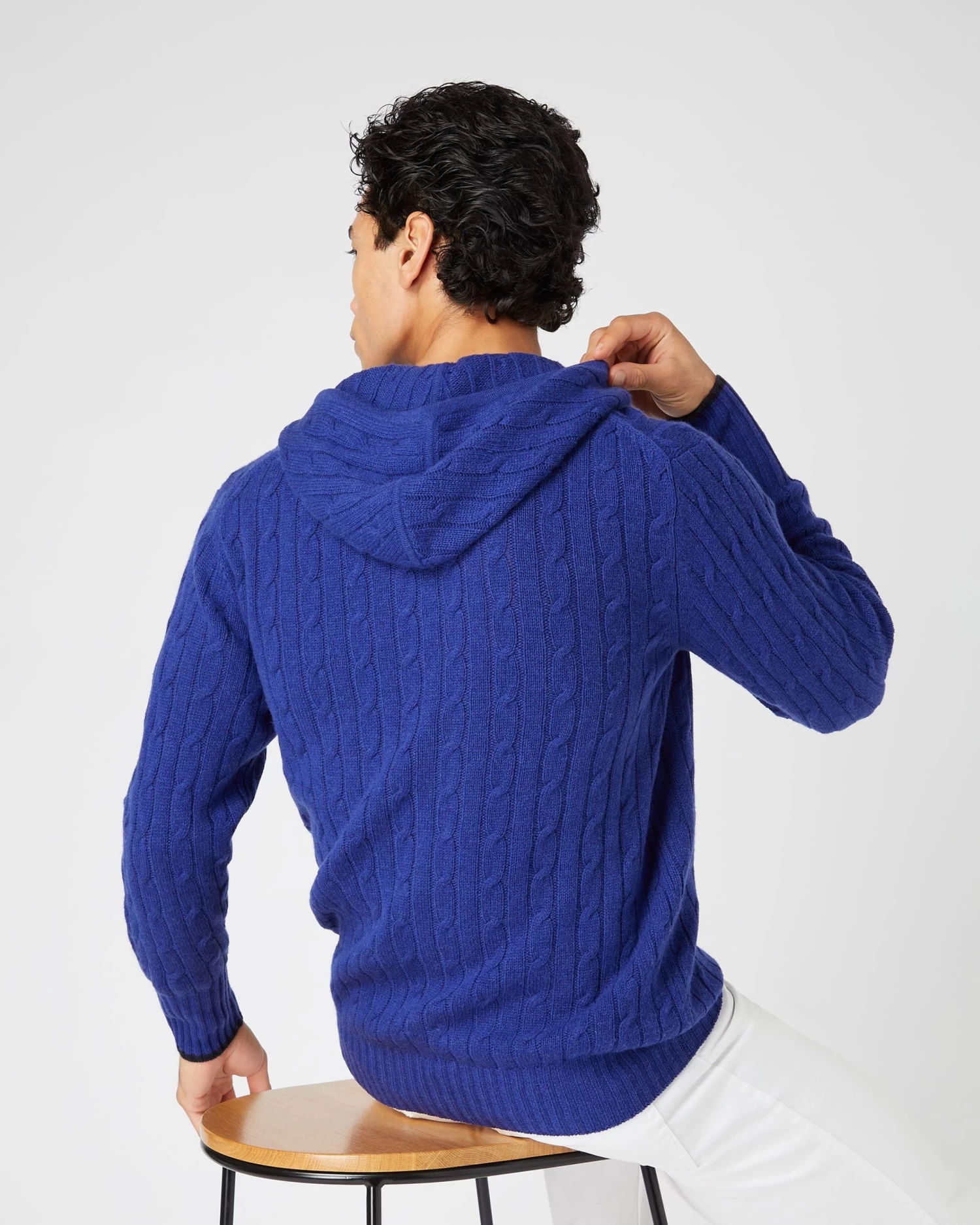 Men's Fitzrovia Cable Cashmere Hoodie Sapphire Blue 6 Men's Fitzrovia Cable Cashmere Hoodie Sapphire Blue - Image 4