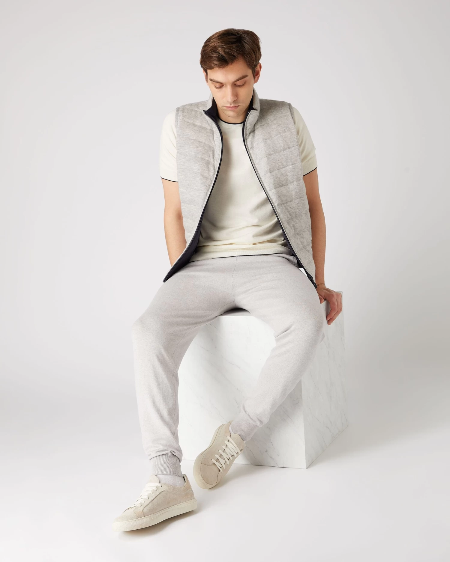 Men's Strand Down Gilet Fumo Grey 5 Men's Strand Down Gilet Fumo Grey - Image 3