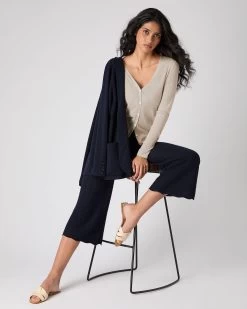 Women's Mia Superfine Cashmere V Neck Cardigan Sandstone Brown 9 Women's Mia Superfine Cashmere V Neck Cardigan Sandstone Brown -Cozy Fashion Shop SS24 NPW000807 S44 3op