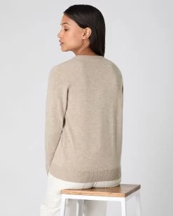 Women's Evie Classic Round Neck Cashmere Jumper Oatmeal Brown -Cozy Fashion Shop SS24 NPW000928B OAT 4