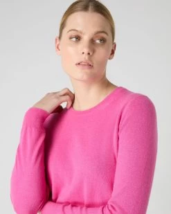 Women's Evie Classic Round Neck Cashmere Jumper Vibrant Pink -Cozy Fashion Shop SS24 NPW000928B VPO 5