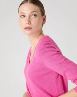Women's Phoebe V Neck Cashmere Jumper Vibrant Pink -Cozy Fashion Shop SS24 NPW001800B VPO 5