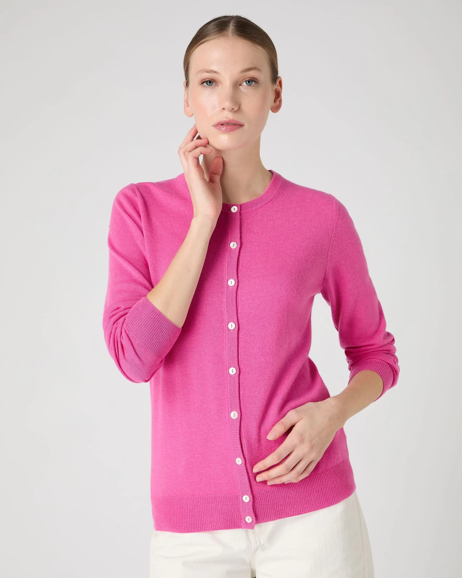 Women's Olivia Round Neck Cashmere Cardigan Vibrant Pink 3 Women's Olivia Round Neck Cashmere Cardigan Vibrant Pink