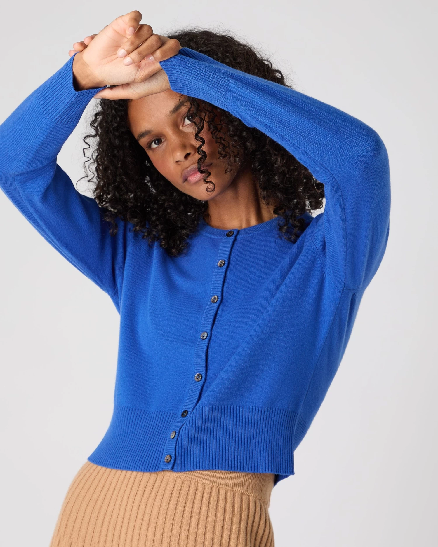 Women's Ivy Cropped Cashmere Cardigan Sonic Blue 7 Women's Ivy Cropped Cashmere Cardigan Sonic Blue - Image 5