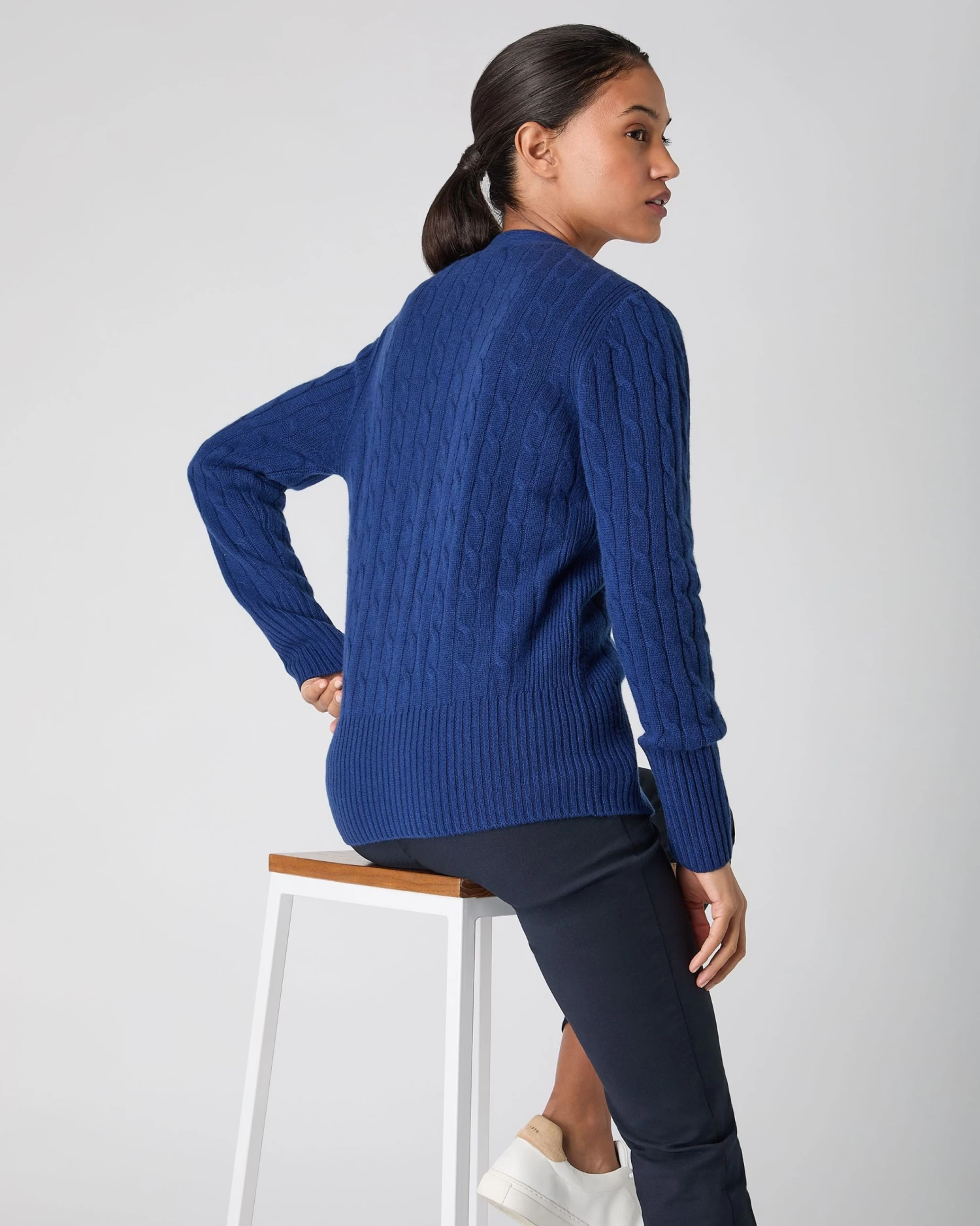 Women's Clara Cable V Neck Cashmere Cardigan French Blue 6 Women's Clara Cable V Neck Cashmere Cardigan French Blue - Image 4