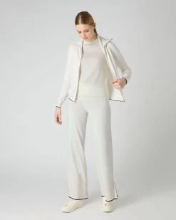 Women's Isla Superfine Cashmere T-Shirt New Ivory White -Cozy Fashion Shop SS24 NPW107638R NIV 3