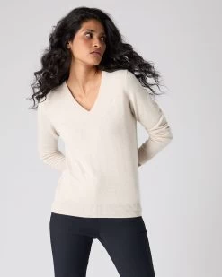 The Jockey Club Women's V Neck Cashmere Jumper Ecru White 15 The Jockey Club Women's V Neck Cashmere Jumper Ecru White -Cozy Fashion Shop SS24 NPW108637 E34 1