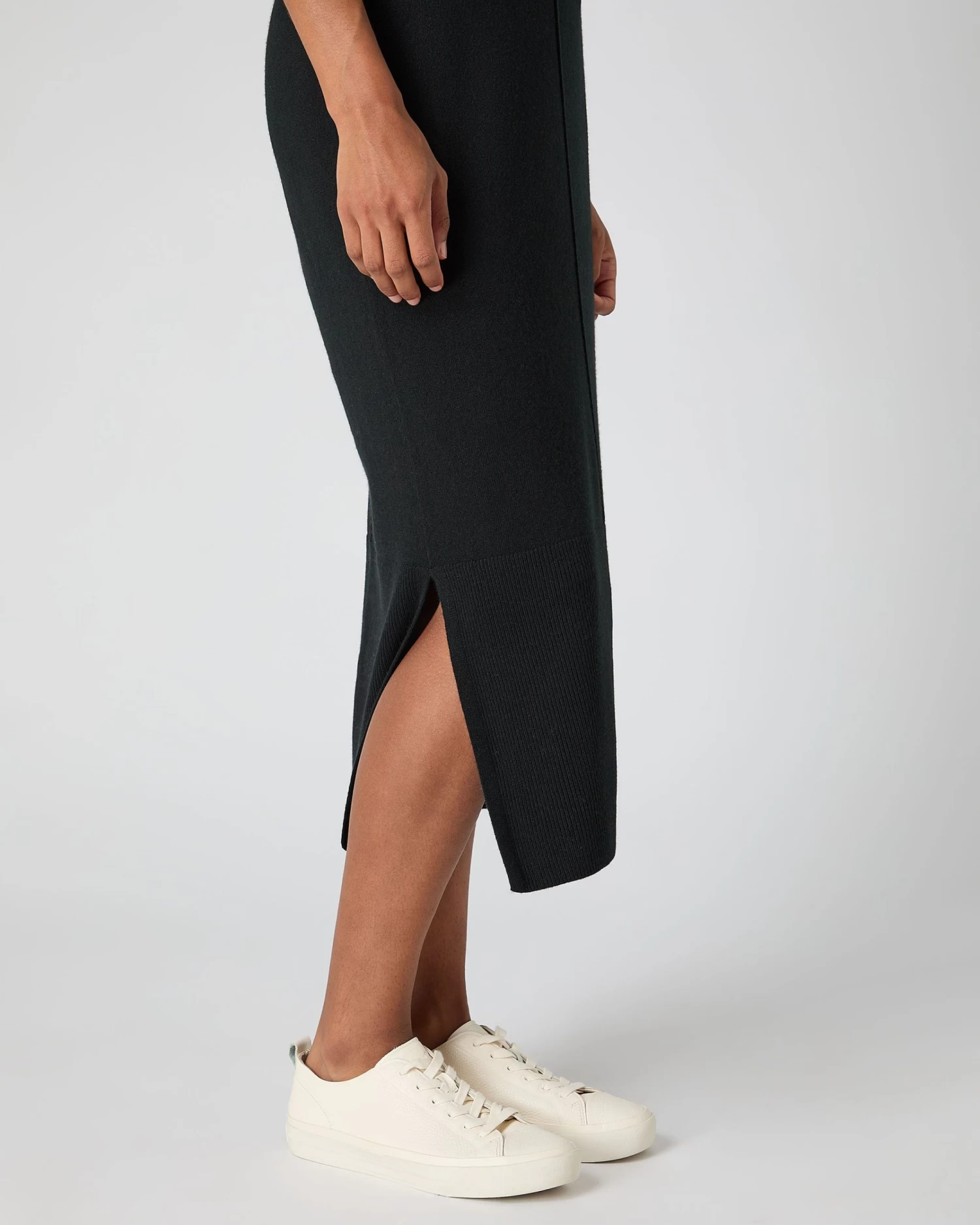 Women's Straight Cashmere Skirt Black 7 Women's Straight Cashmere Skirt Black - Image 5