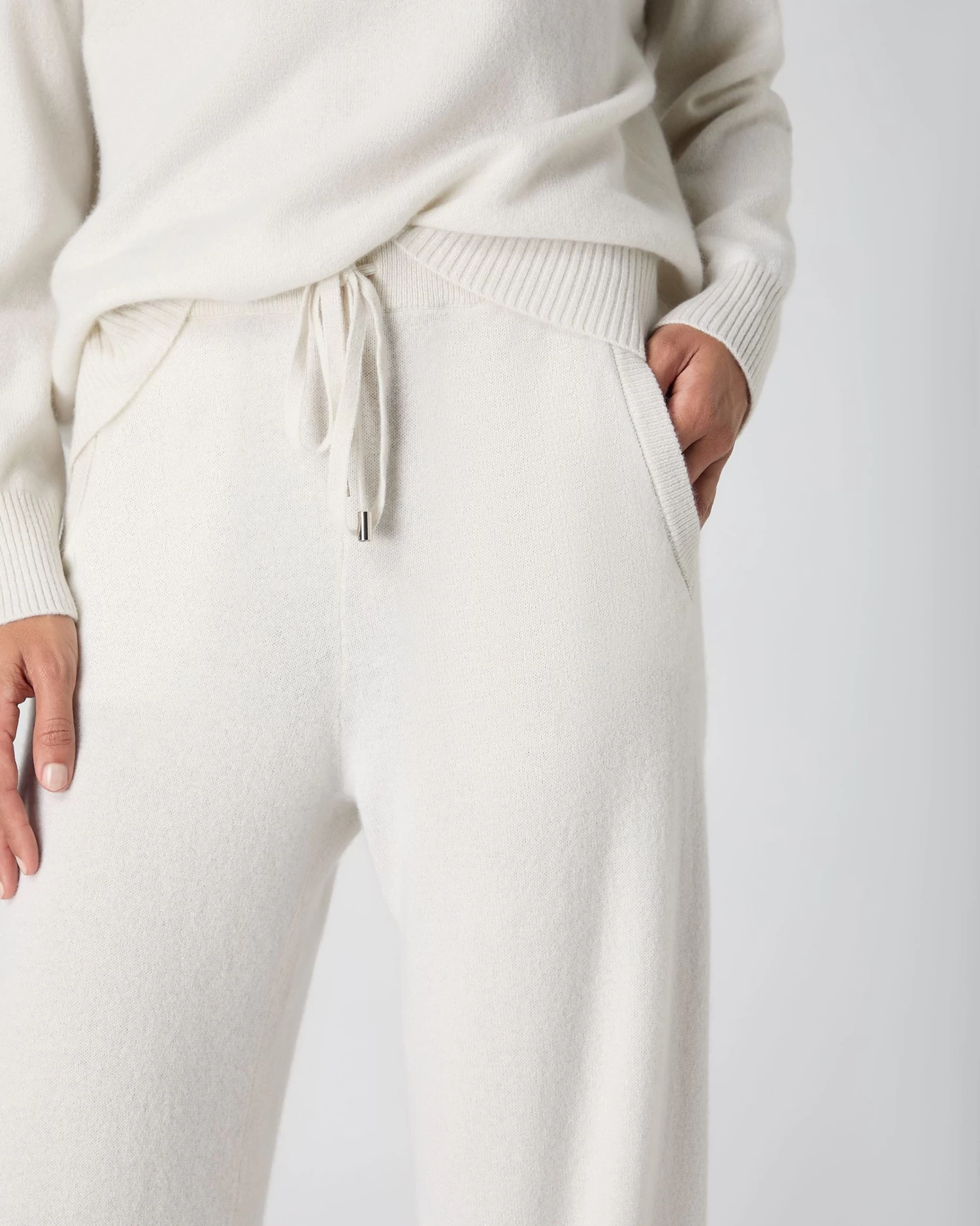 Women's Metal Trim Trouser Ivory White Sparkle 7 Women's Metal Trim Trouser Ivory White Sparkle - Image 5