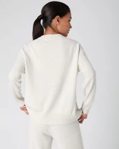 Women's Metal Trim Round Neck Jumper Ivory White Sparkle 15 Women's Metal Trim Round Neck Jumper Ivory White Sparkle -Cozy Fashion Shop SS24 NPW109116 ISP 4