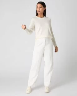 Women's Hallie Round Neck Cashmere Jumper New Ivory White 9 Women's Hallie Round Neck Cashmere Jumper New Ivory White -Cozy Fashion Shop SS24 NPW109138 N68 3