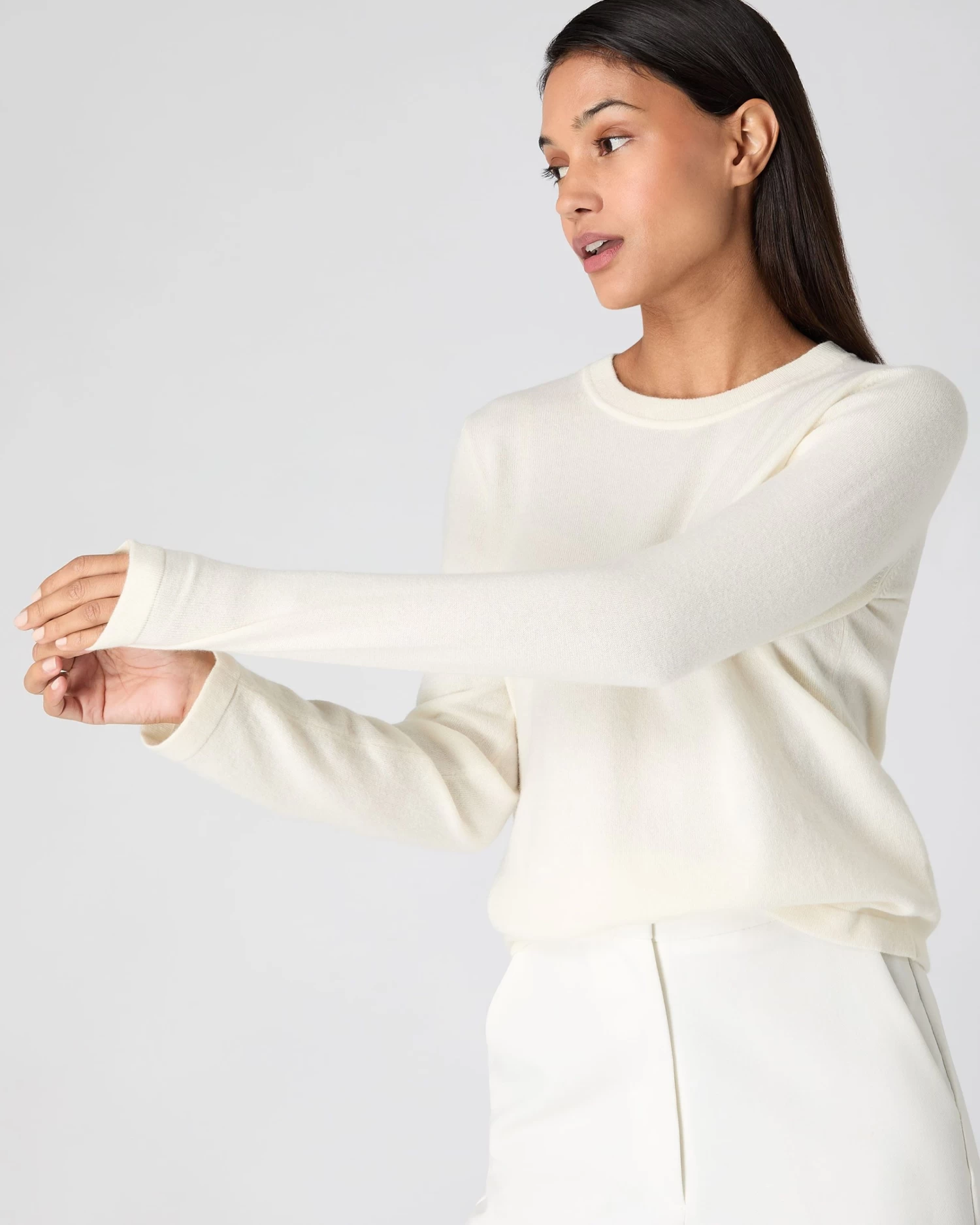 Women's Hallie Round Neck Cashmere Jumper New Ivory White 7 Women's Hallie Round Neck Cashmere Jumper New Ivory White - Image 5