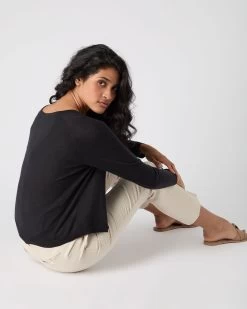 Women's Superfine Cashmere V Neck Cardigan Black -Cozy Fashion Shop SS24 NPW109192 BLK 4