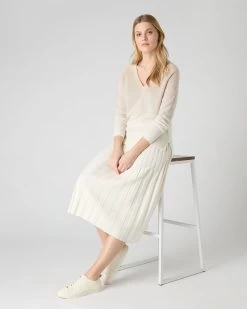 Women's Dip Dye V Neck Cashmere Jumper Almond White -Cozy Fashion Shop SS24 NPW109220 ALN 3