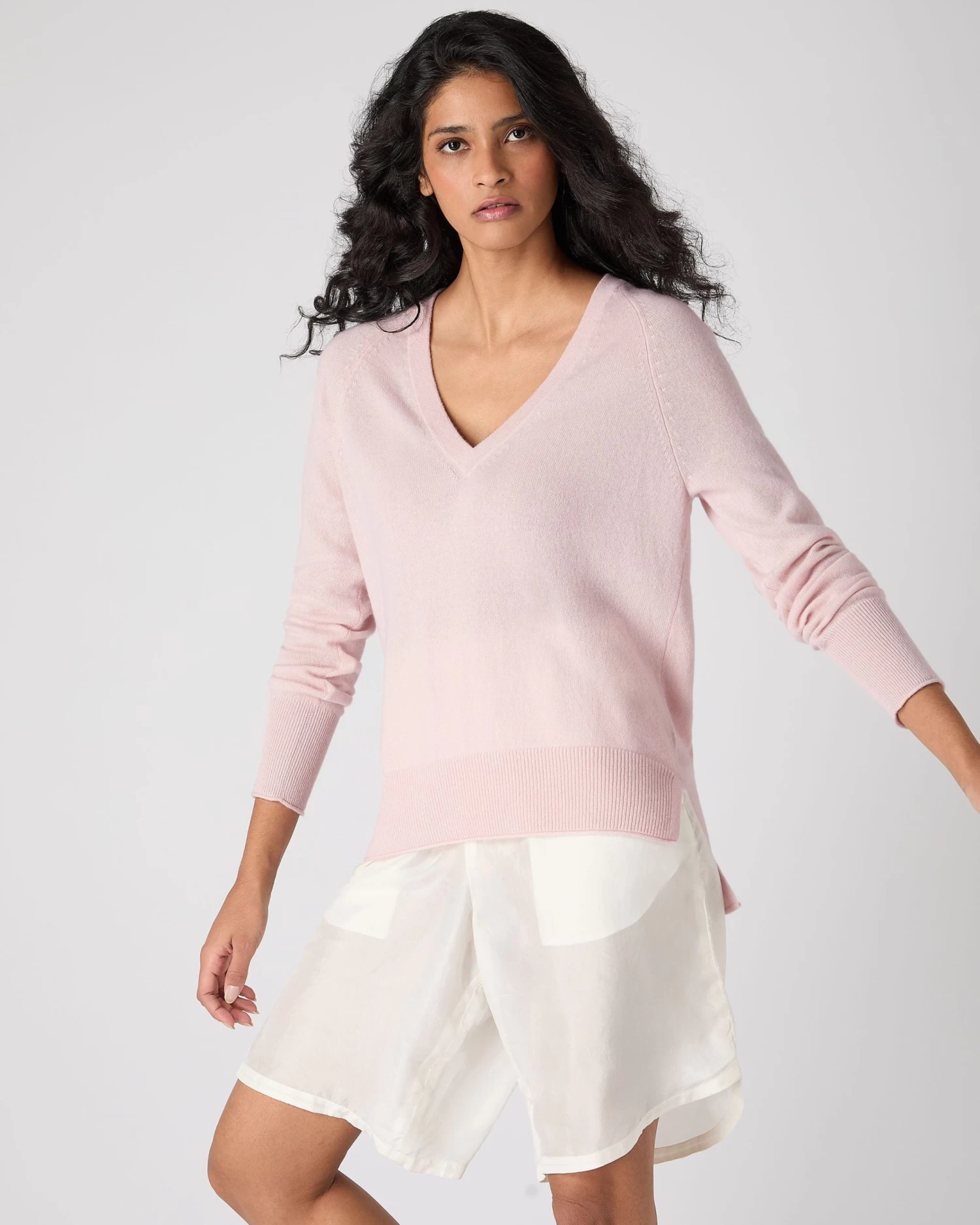 Women's Longline V Neck Cashmere Jumper Quartz Pink 3 Women's Longline V Neck Cashmere Jumper Quartz Pink