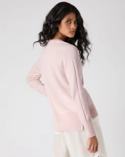 Women's Longline V Neck Cashmere Jumper Quartz Pink 10 Women's Longline V Neck Cashmere Jumper Quartz Pink -Cozy Fashion Shop SS24 NPW109242 QZP 4op